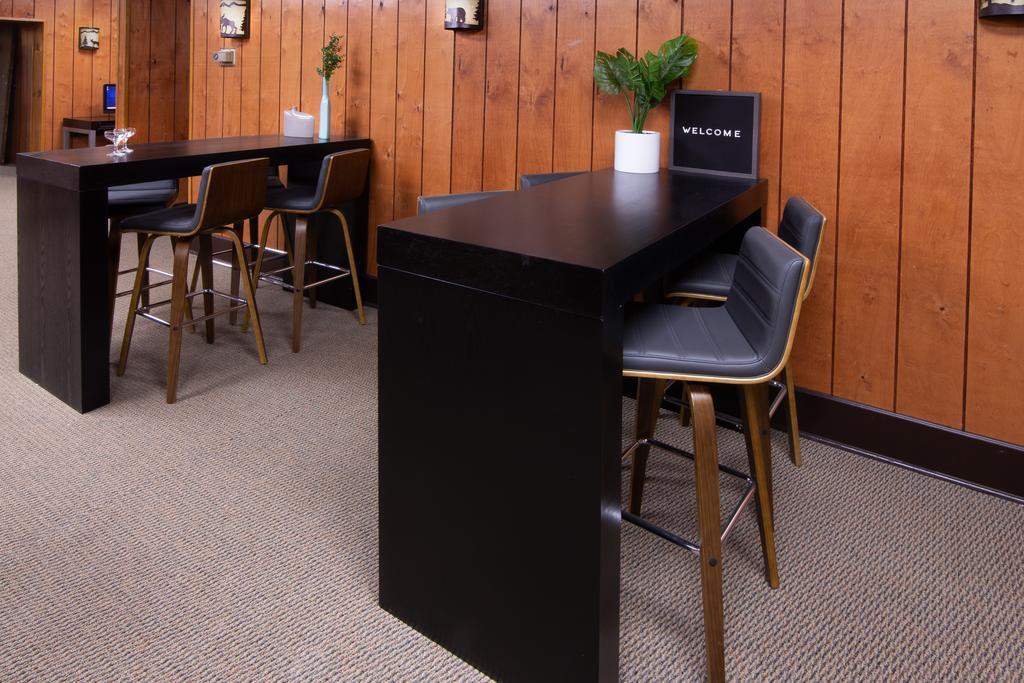 Expedition Lodge Estes Park At Rocky Mtn National Park (Adults Only) Interior foto